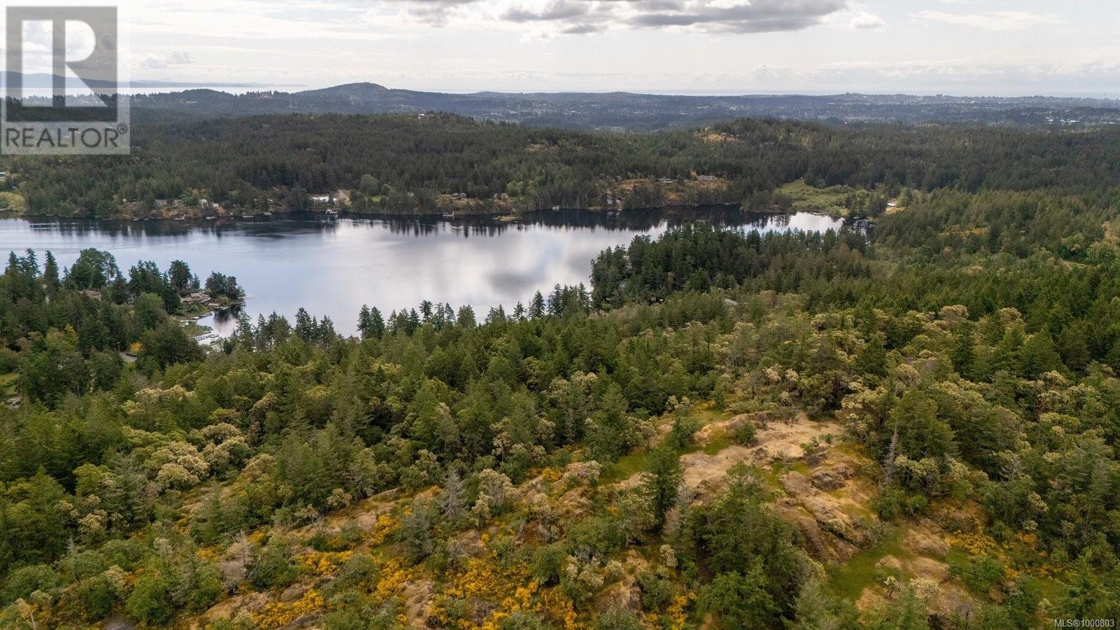  140 Petworth Drive, Saanich