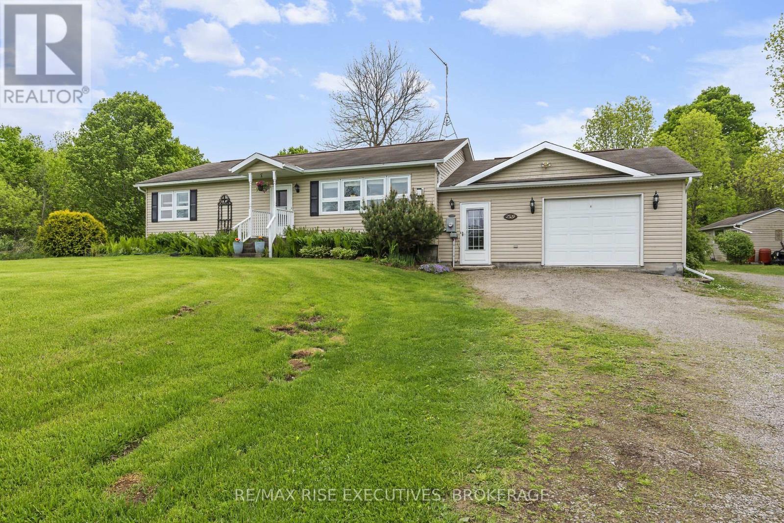 Photo 1 of 2329 Harlem Road, Rideau Lakes ON