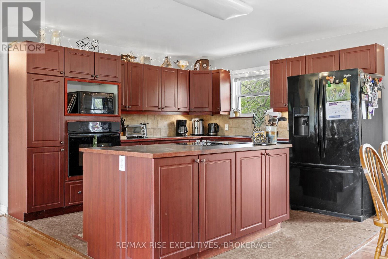 Photo 11 of 2329 Harlem Road, Rideau Lakes ON