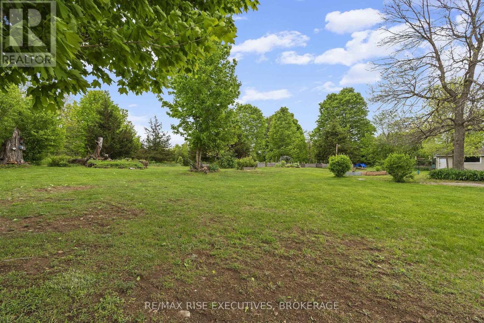 Photo 21 of 2329 Harlem Road, Rideau Lakes ON