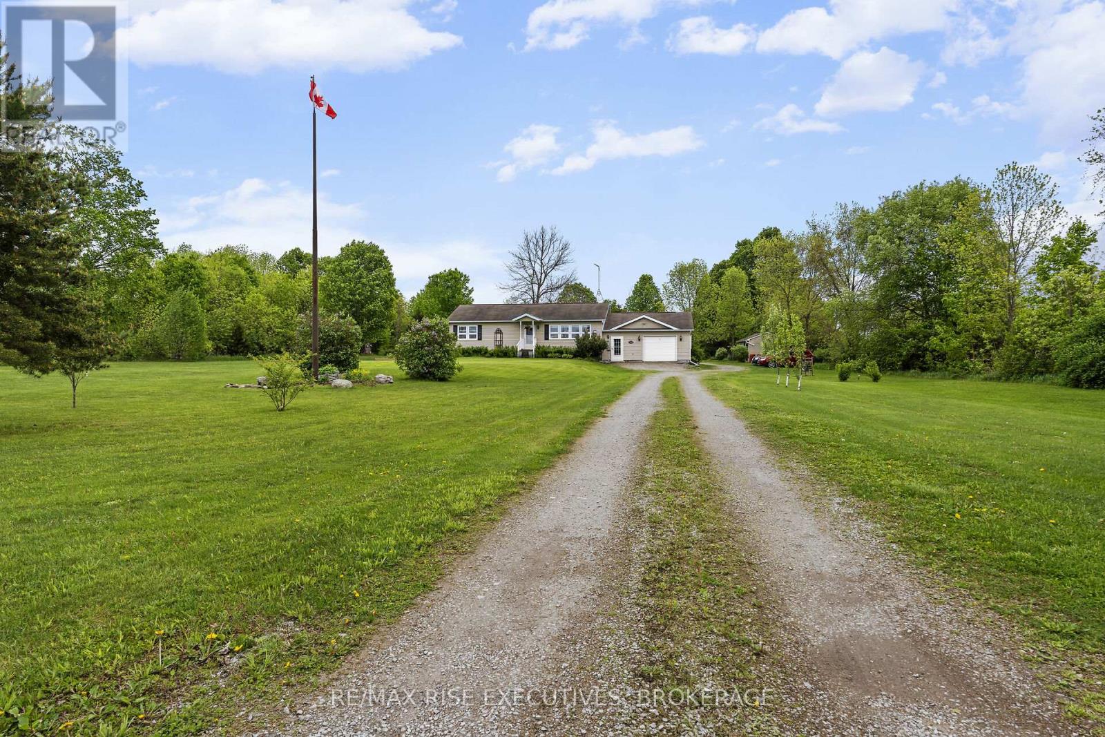 Photo 31 of 2329 Harlem Road, Rideau Lakes ON