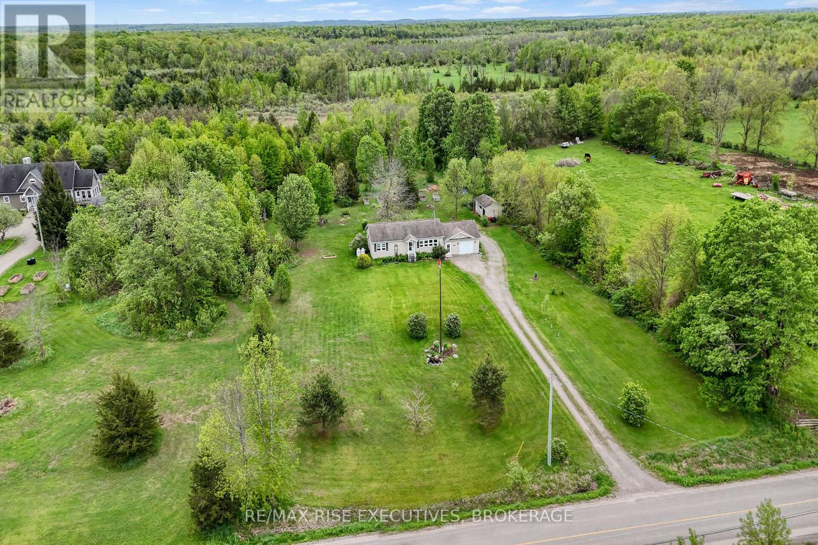 Photo 33 of 2329 Harlem Road, Rideau Lakes ON