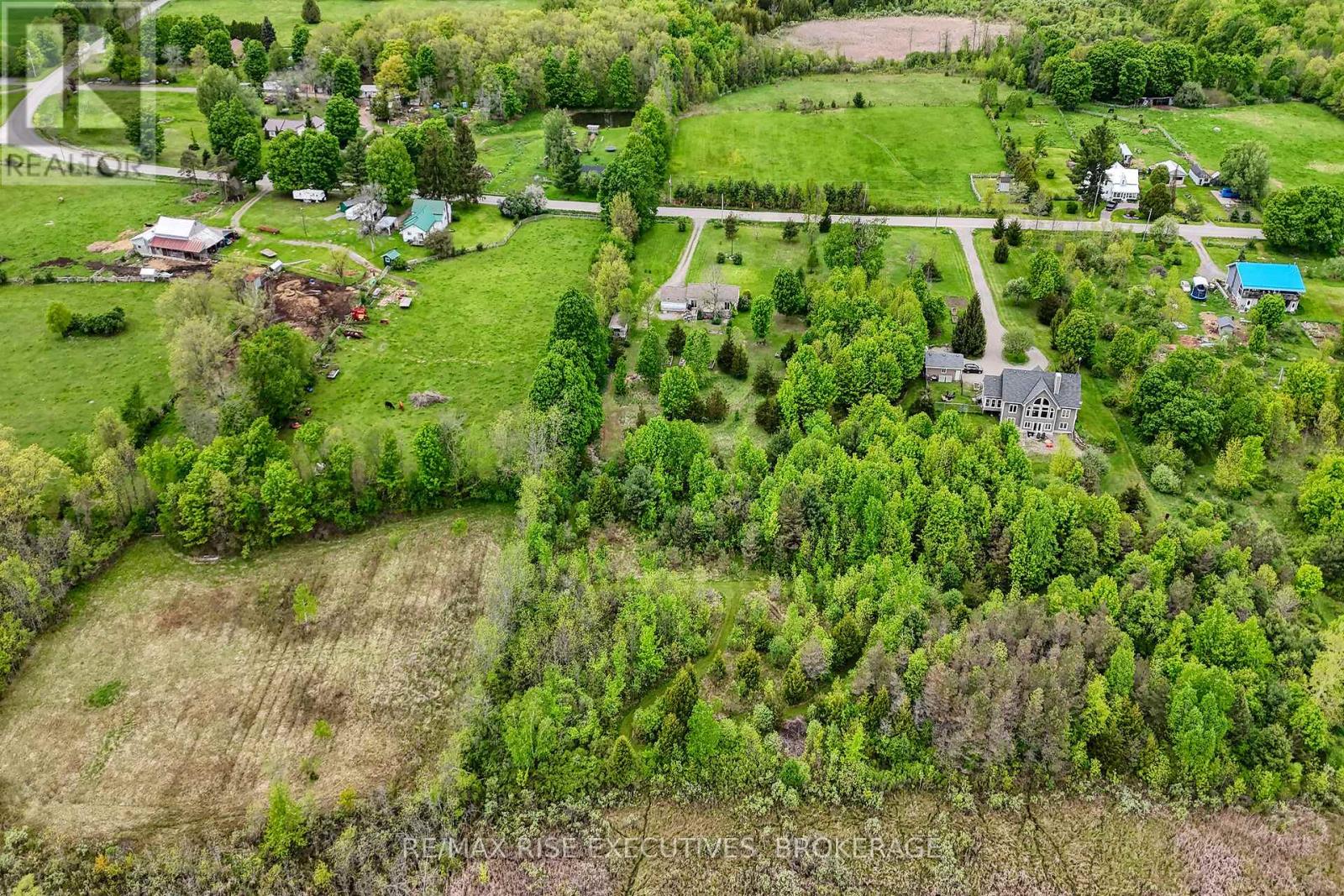 Photo 35 of 2329 Harlem Road, Rideau Lakes ON