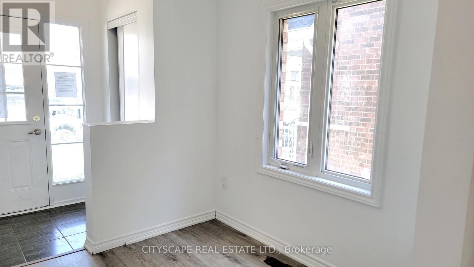 Photo 7 of 228 Ridley Crescent, Southgate ON
