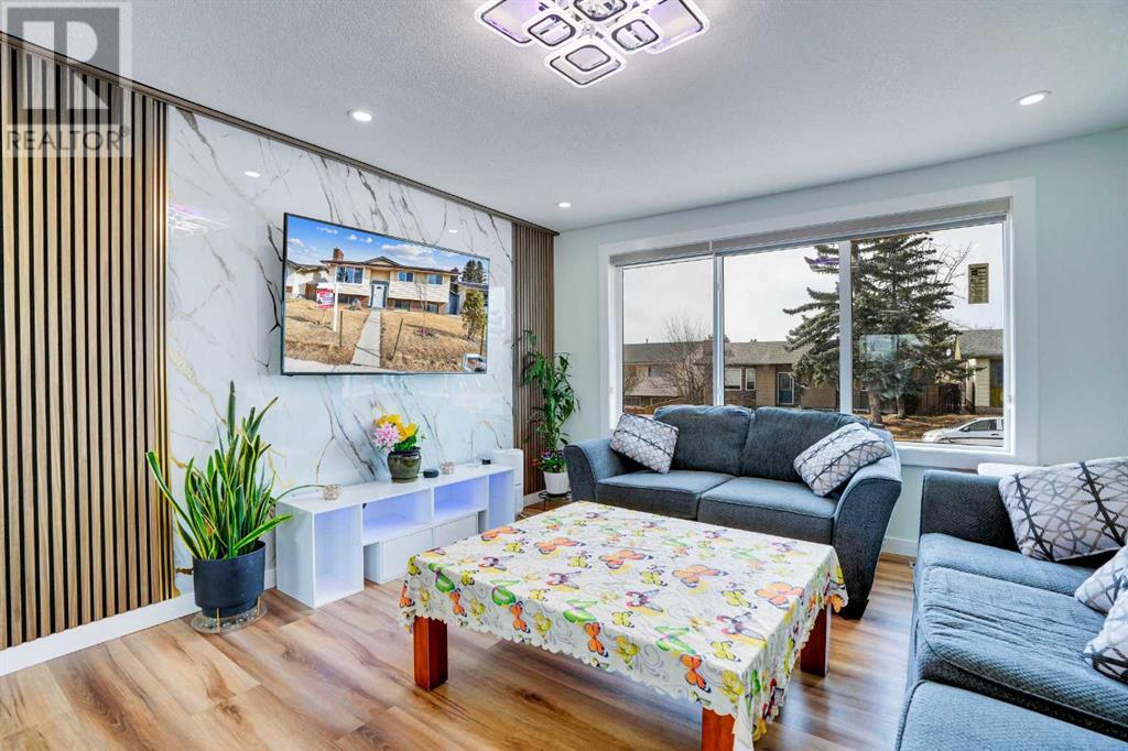 Single Family House Bi-level for Sale in   Street NE Whitehorn Calgary 