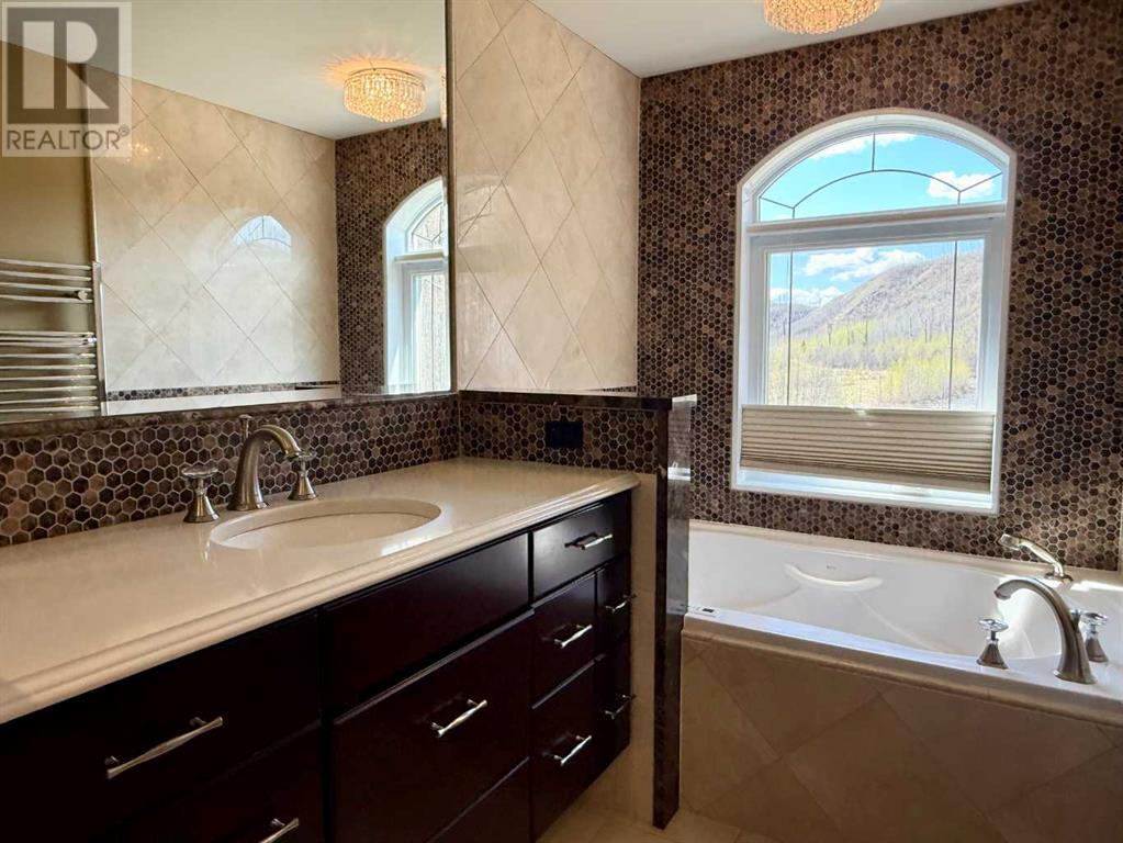 122 GOODWIN Place, Fort McMurray, Alberta