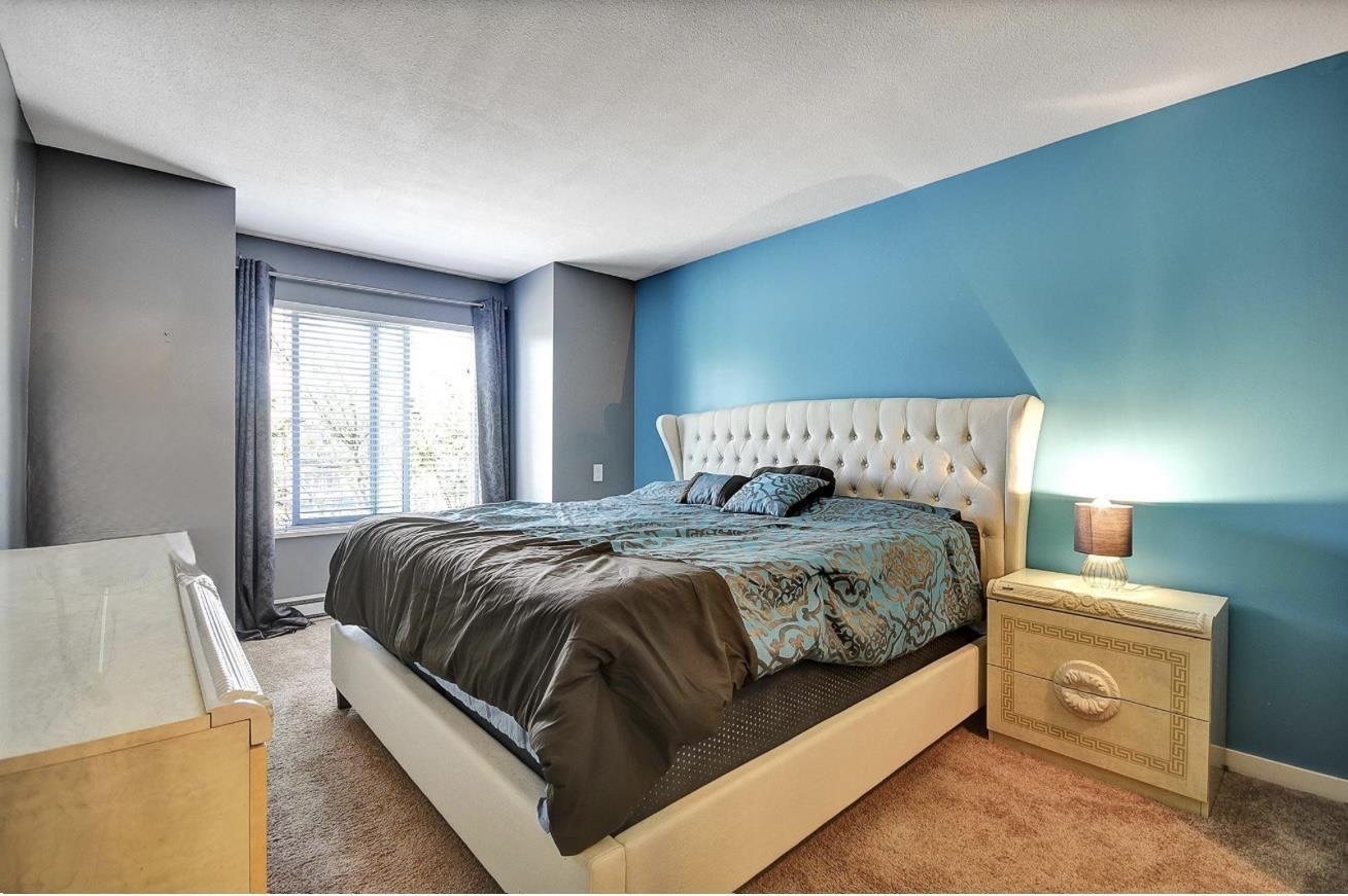 Photo 17 of 49 18701 66 Avenue, Surrey BC