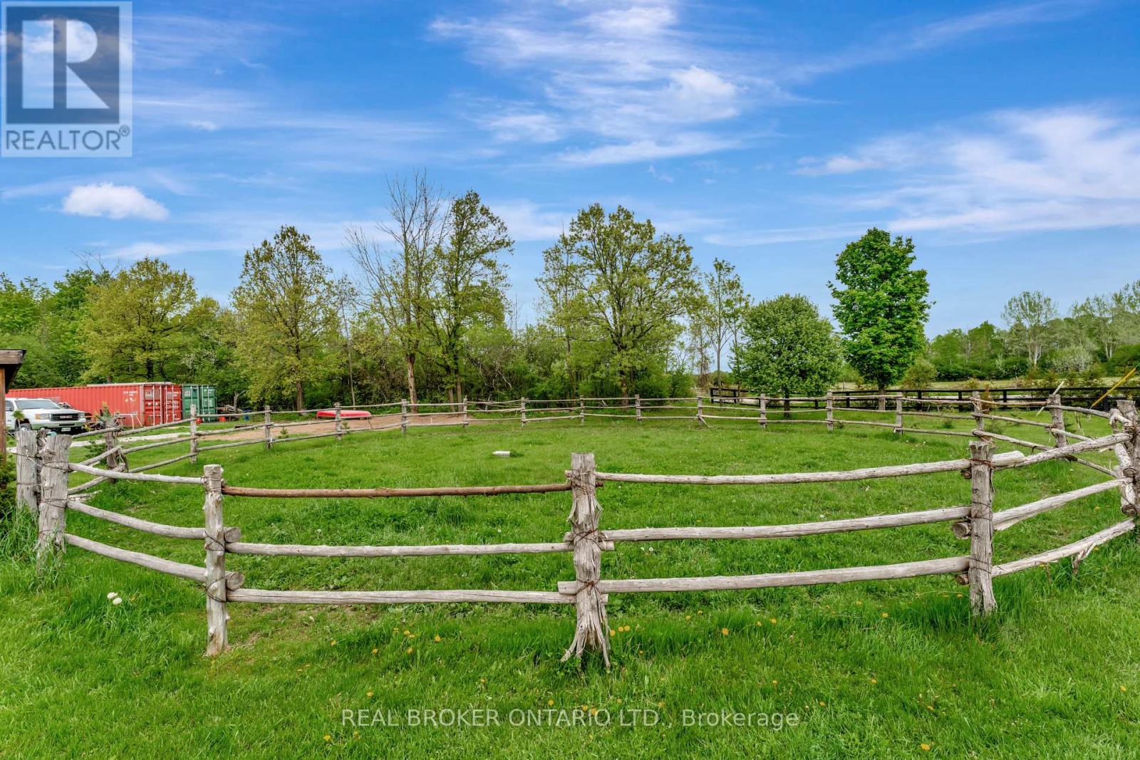 Photo 31 of 174 County 1 Road, Elizabethtownkitley ON