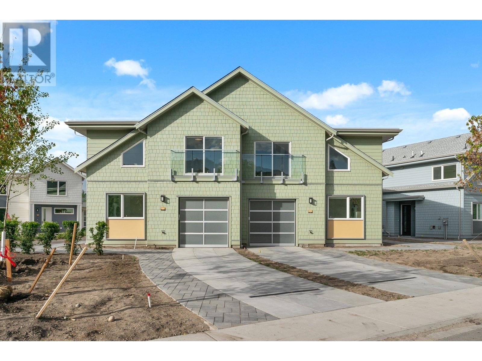  3060 LANDRY Crescent, Summerland
