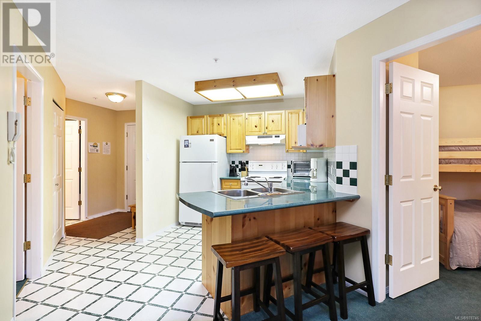 111 1320 Henry Rd, Courtenay real estate listing 978746
