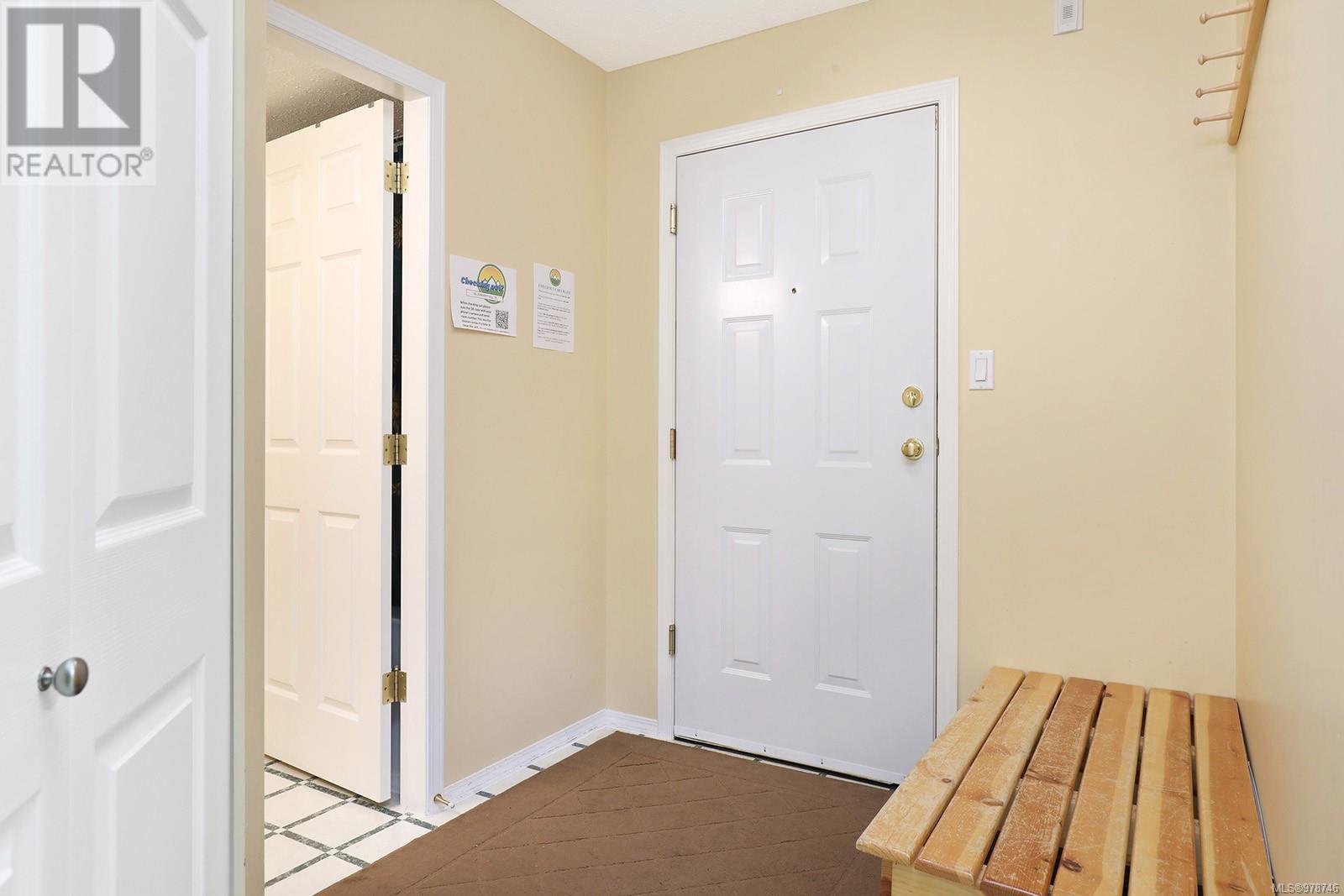 111 1320 Henry Rd, Courtenay real estate listing 978746