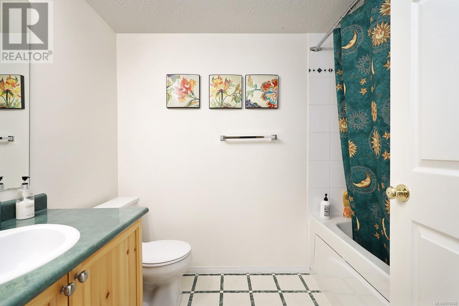 111 1320 Henry Rd, Courtenay real estate listing 978746