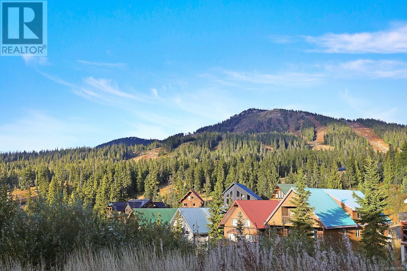111 1320 Henry Rd, Courtenay real estate listing 978746