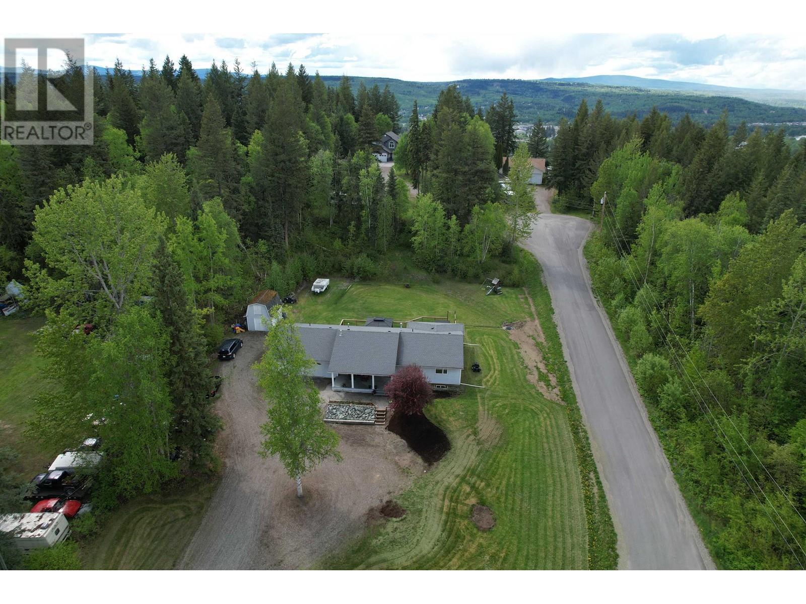 Photo 2 of 1966 Alder Avenue, Quesnel BC
