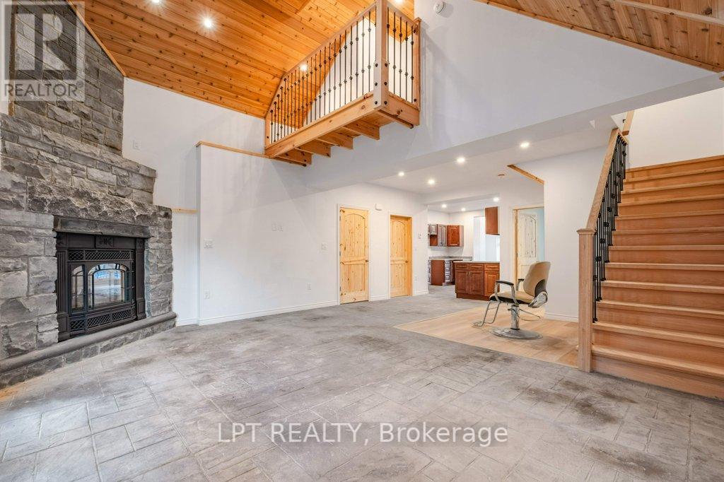 Photo 9 of 311 Thomas Street, Deseronto ON