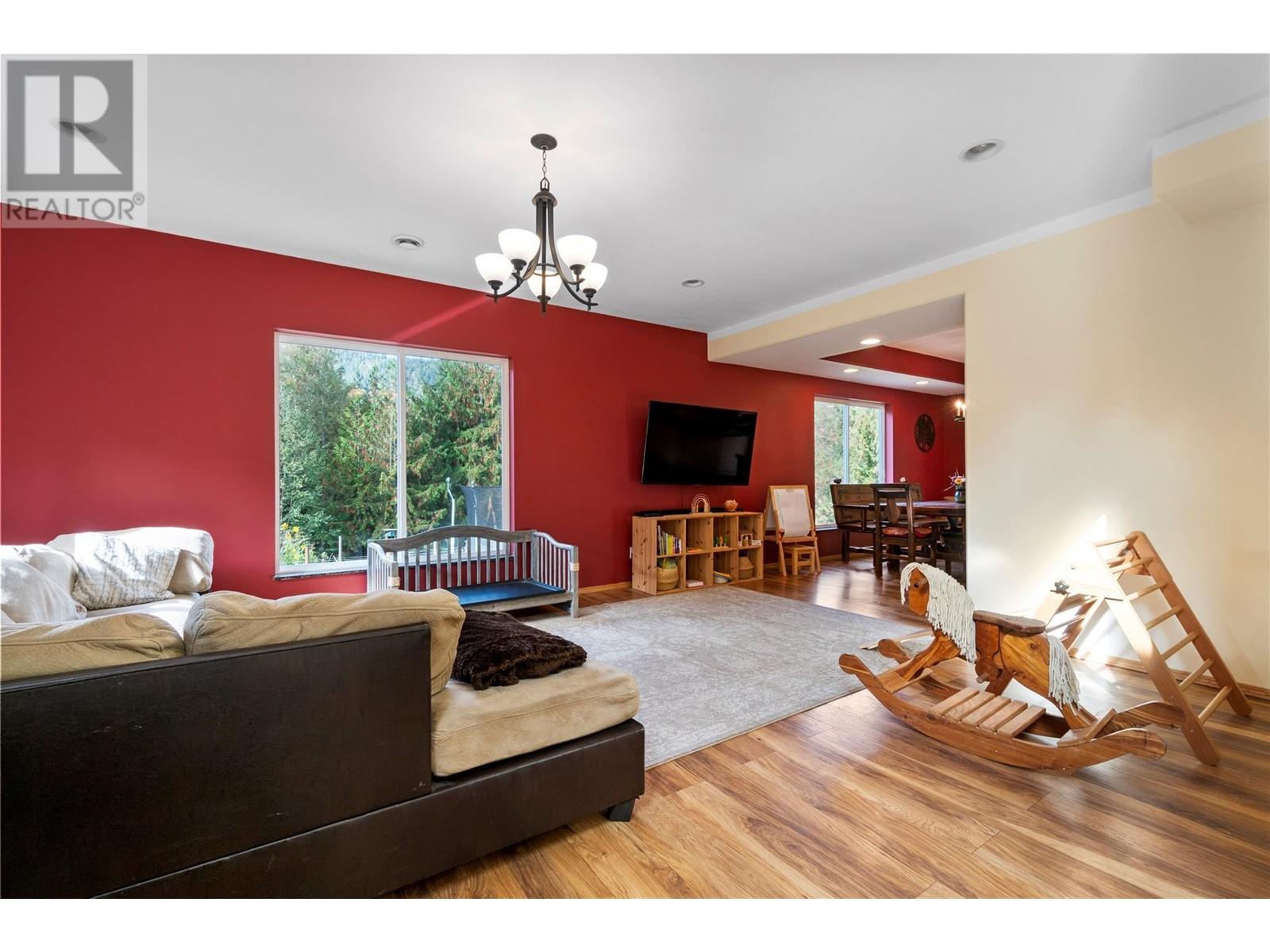  1534 Recline Ridge Road, Tappen