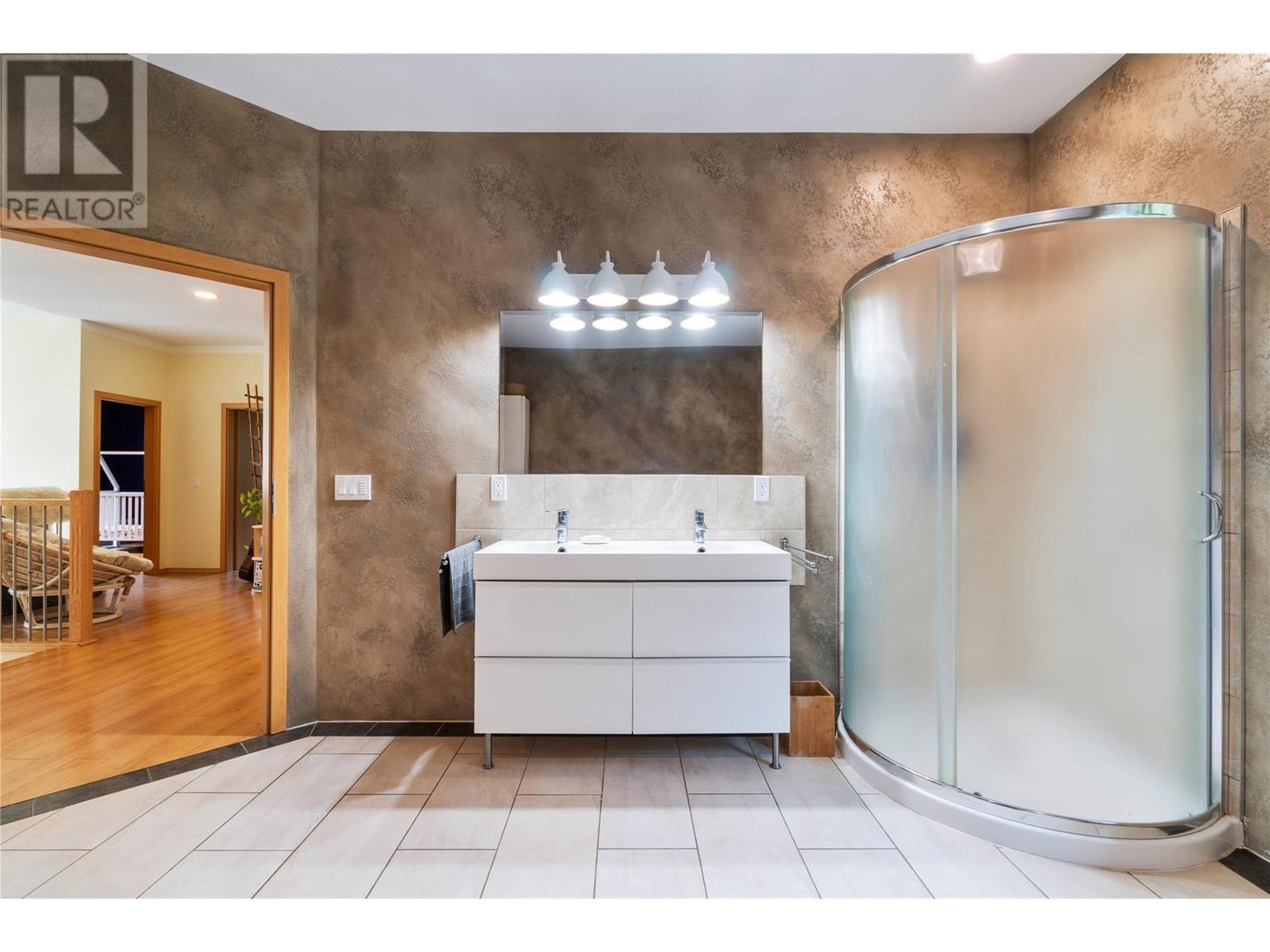  1534 Recline Ridge Road, Tappen