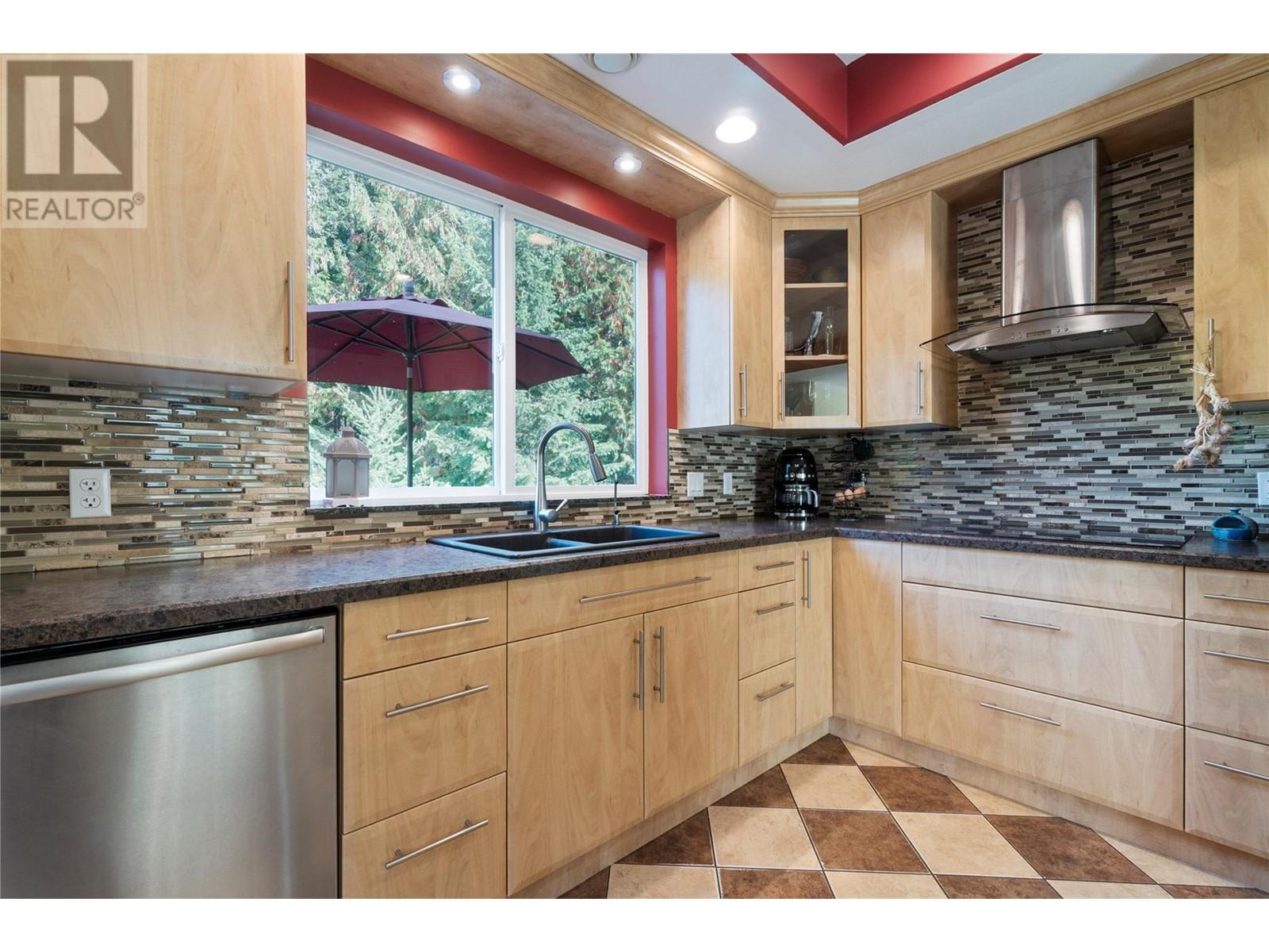  1534 Recline Ridge Road, Tappen