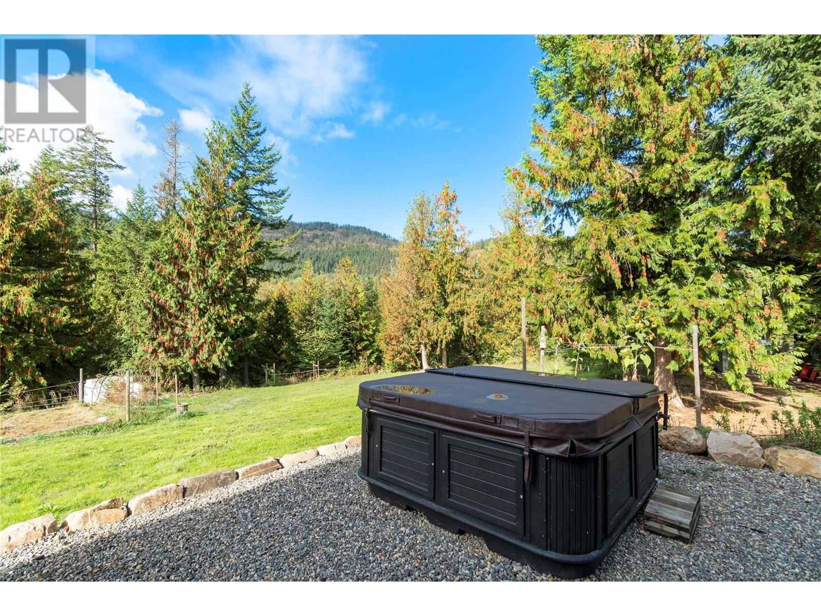 1534 Recline Ridge Road, Tappen