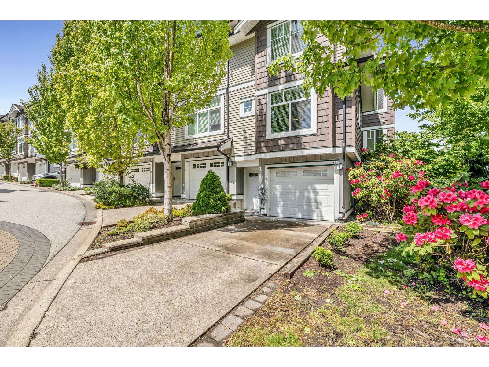 Photo 2 of 36 14356 63 A Avenue, Surrey BC