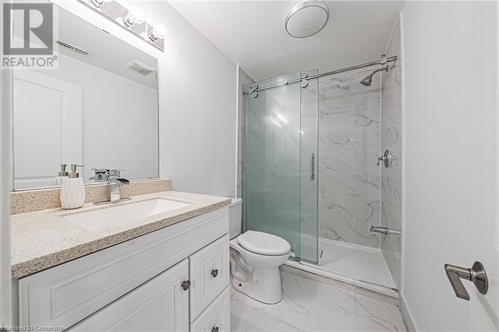 Photo 31 of 5008 Willowood Drive, Mississauga ON