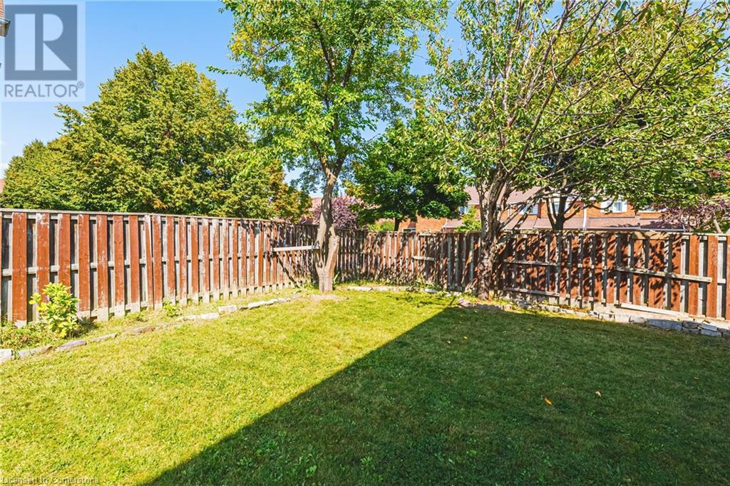Photo 35 of 5008 Willowood Drive, Mississauga ON
