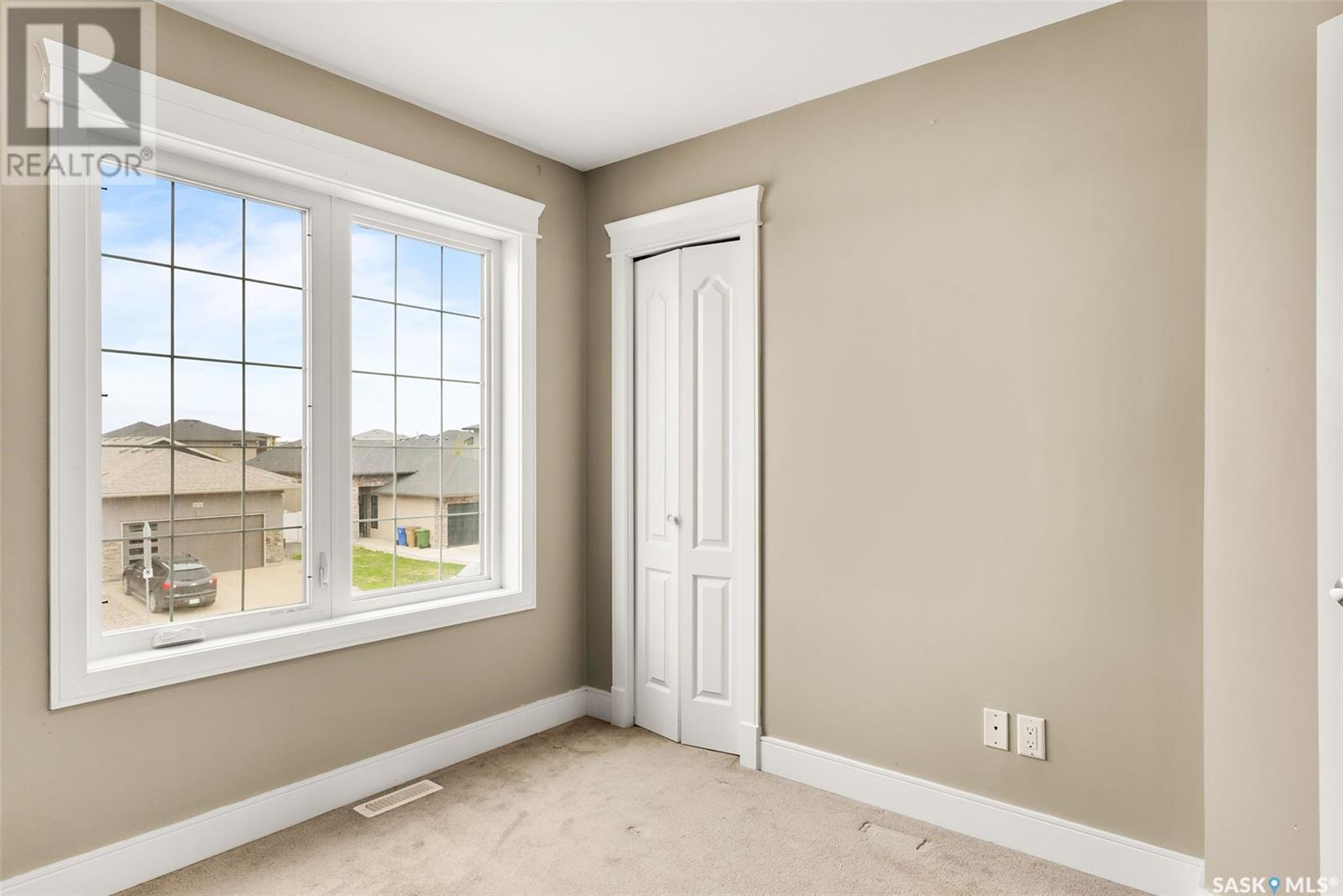 Photo 2 of 4634 Green Water Road E, Regina SK