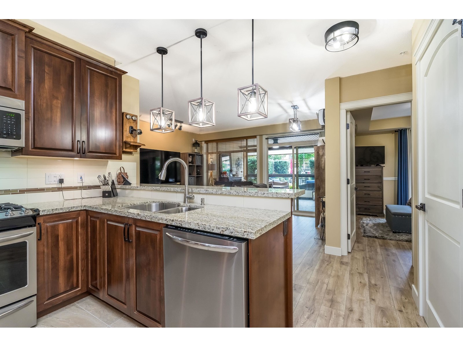 112 2860 TRETHEWEY STREET, Abbotsford real estate listing R3004969