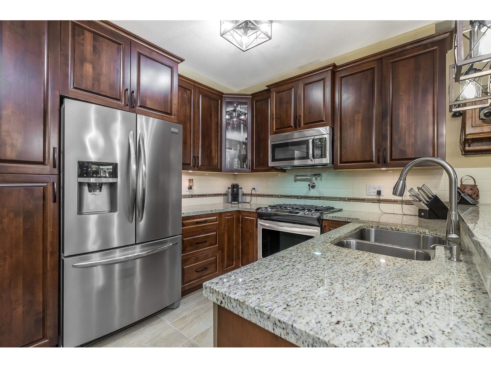 112 2860 TRETHEWEY STREET, Abbotsford real estate listing R3004969