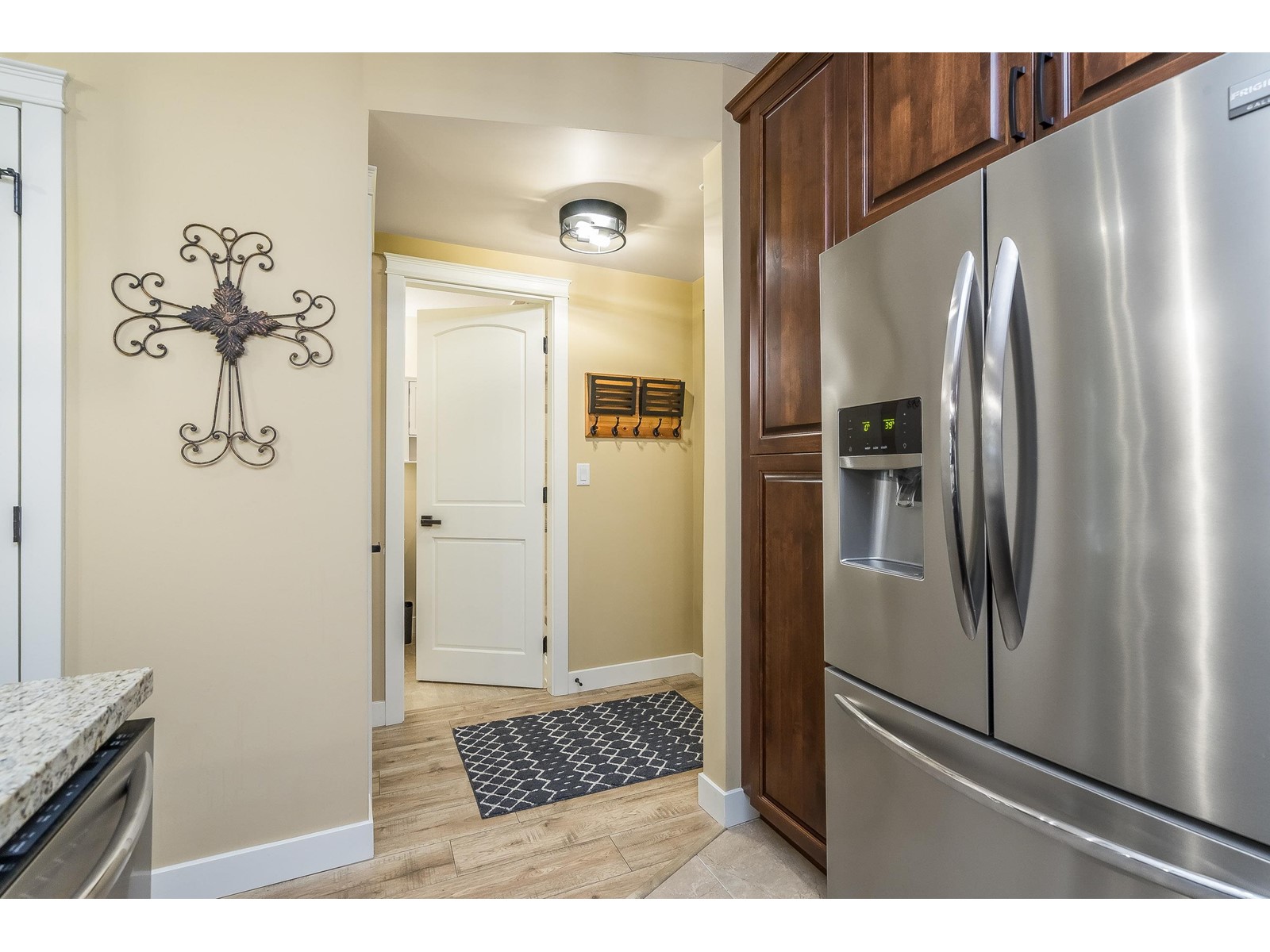 112 2860 TRETHEWEY STREET, Abbotsford real estate listing R3004969