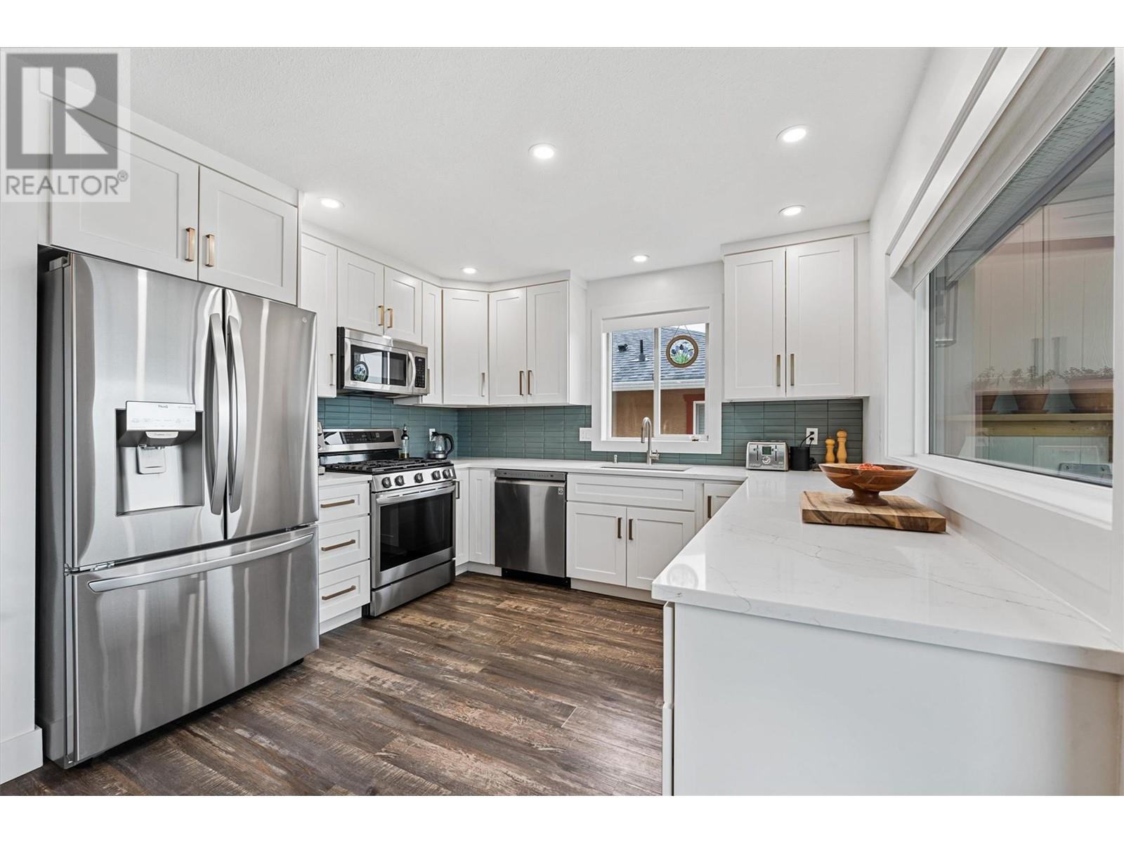 327 2440 Old Okanagan Highway, West Kelowna