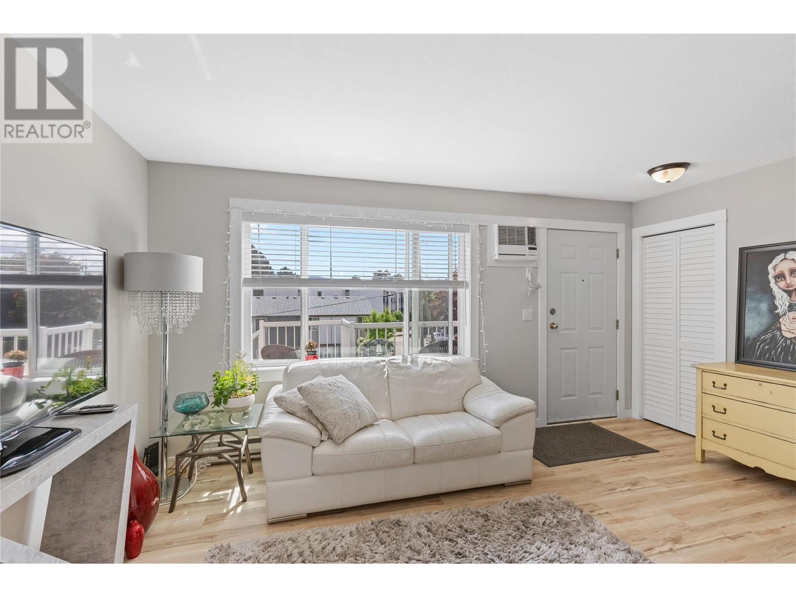 #229 4202 ALEXIS PARK DRIVE - Image 2