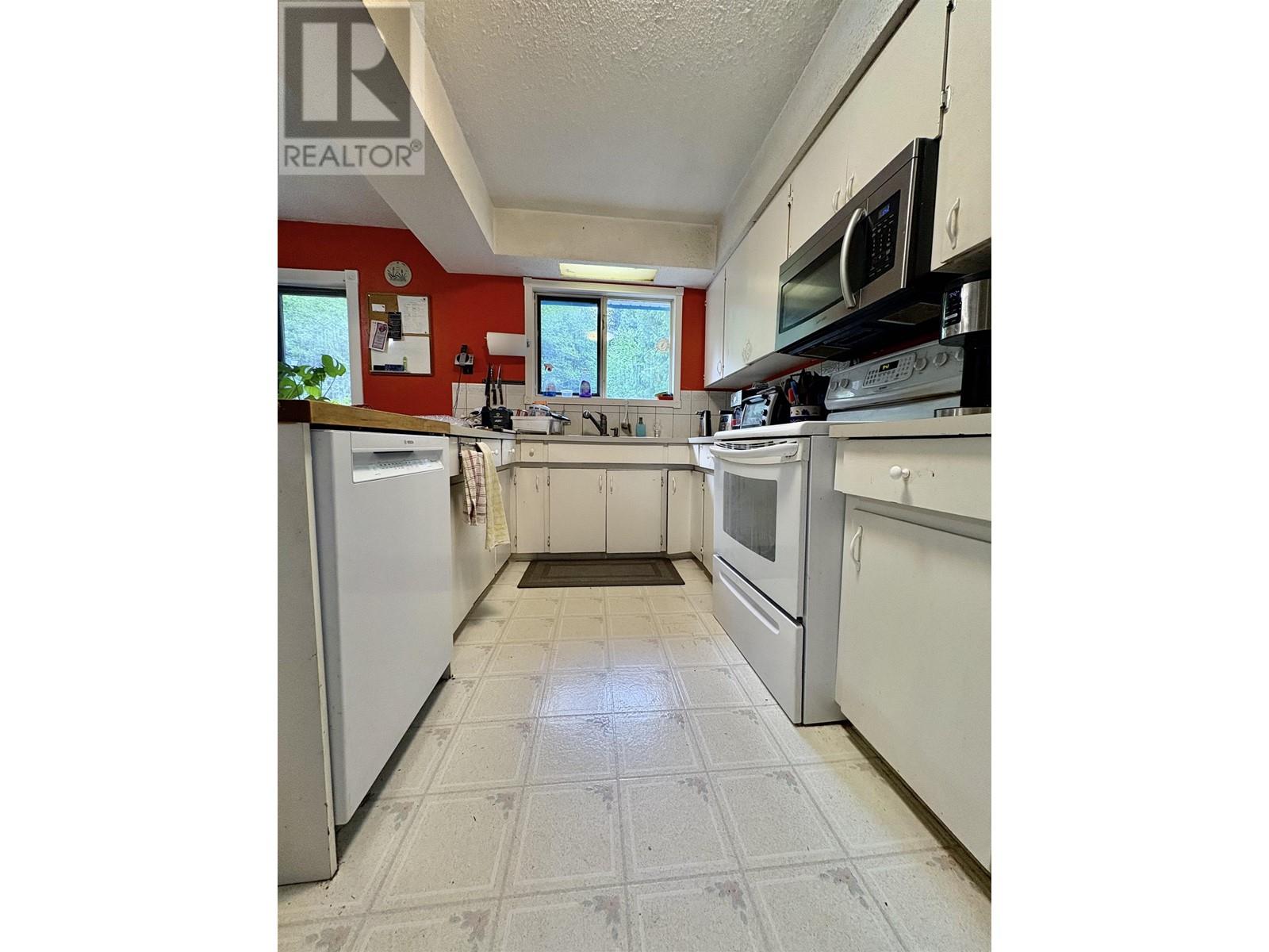 5380 CENTENNIAL DRIVE, Terrace
