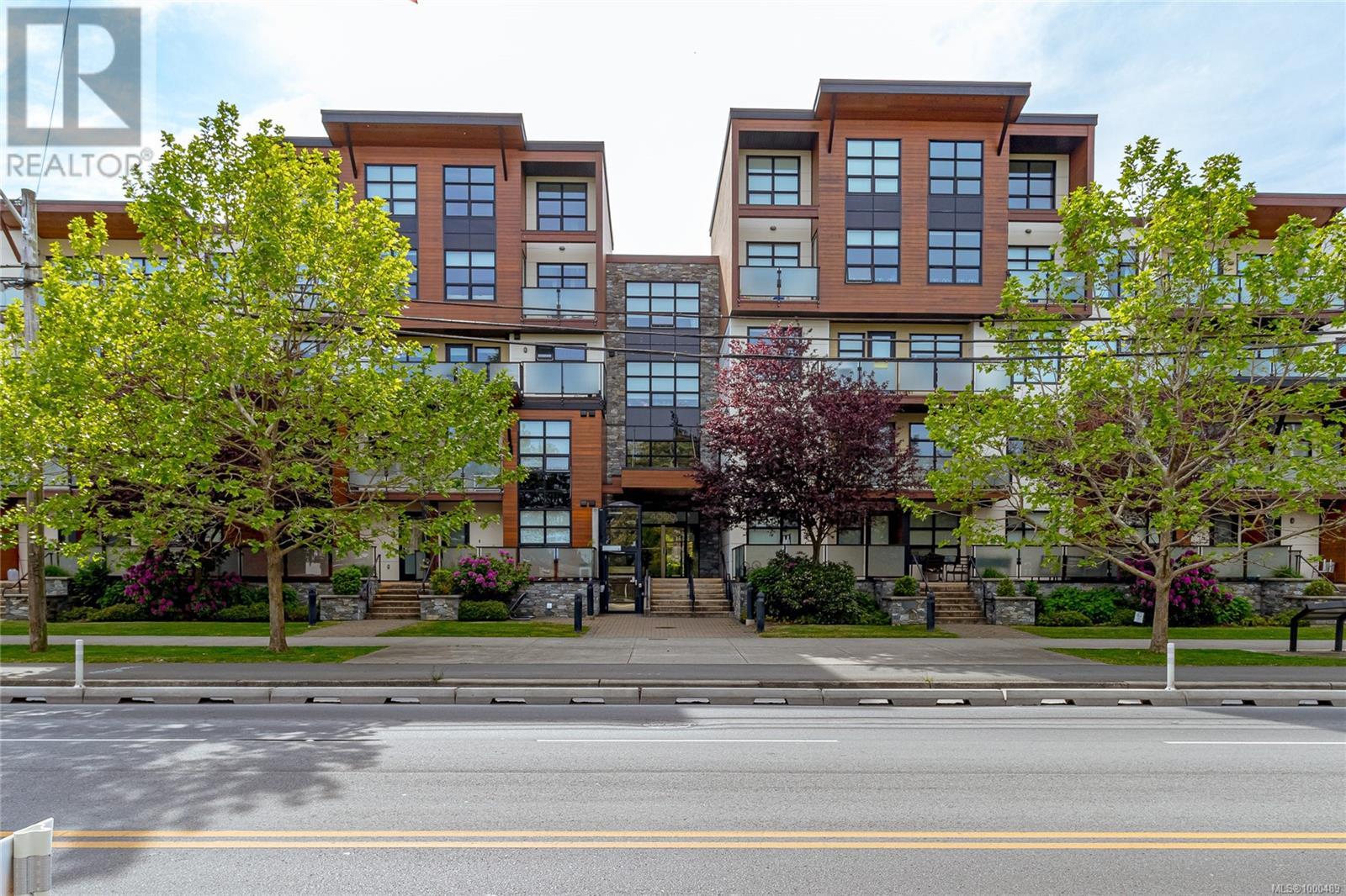 #102 4000 SHELBOURNE ST - Image 1