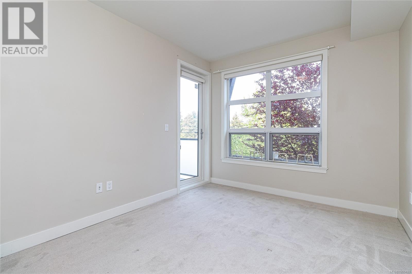 #102 4000 SHELBOURNE ST - Image 28
