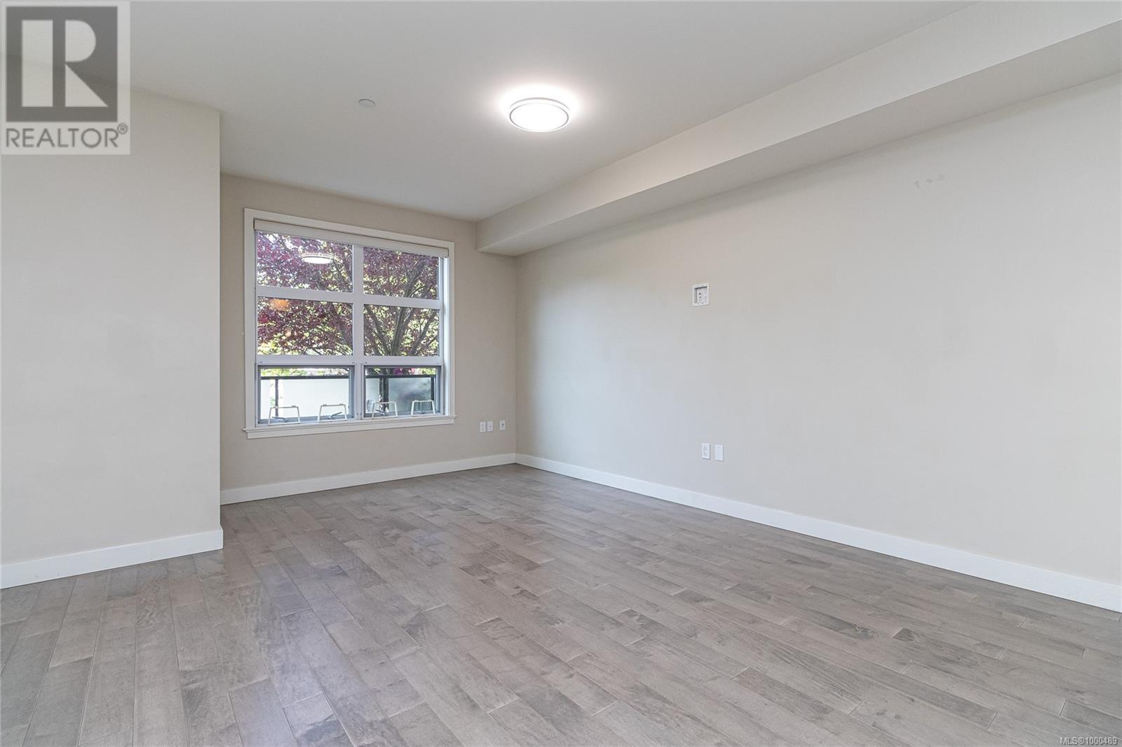 #102 4000 SHELBOURNE ST - Image 9