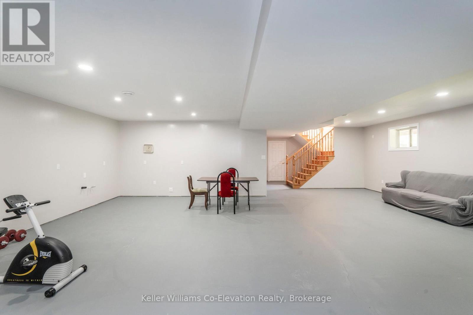 Photo 17 of 115 Mitchells Beach Road, Tay ON
