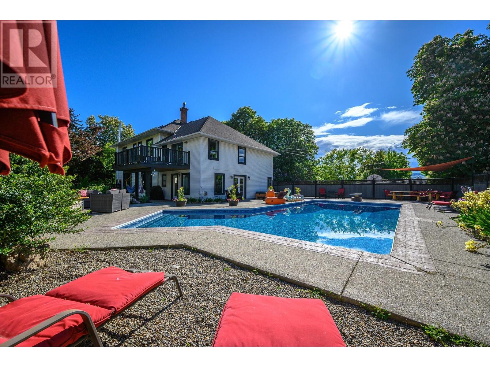  1805 32 Avenue, Vernon