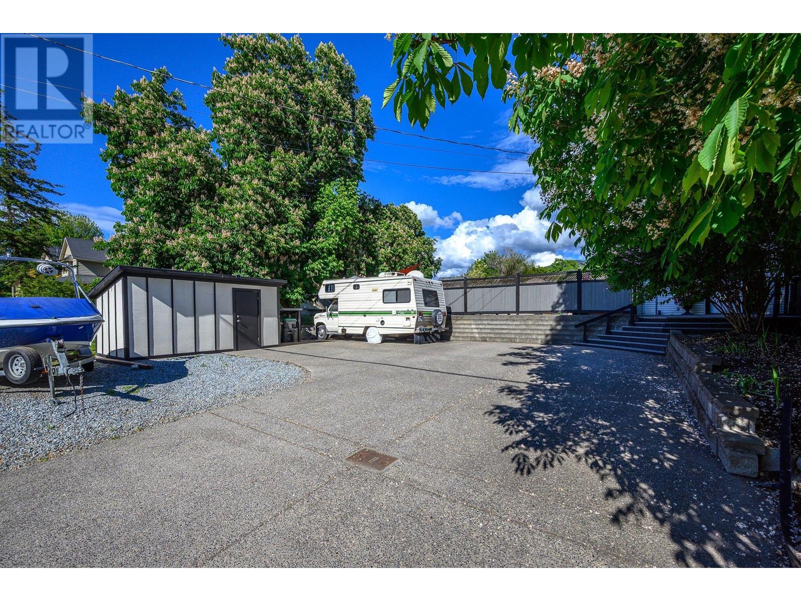  1805 32 Avenue, Vernon