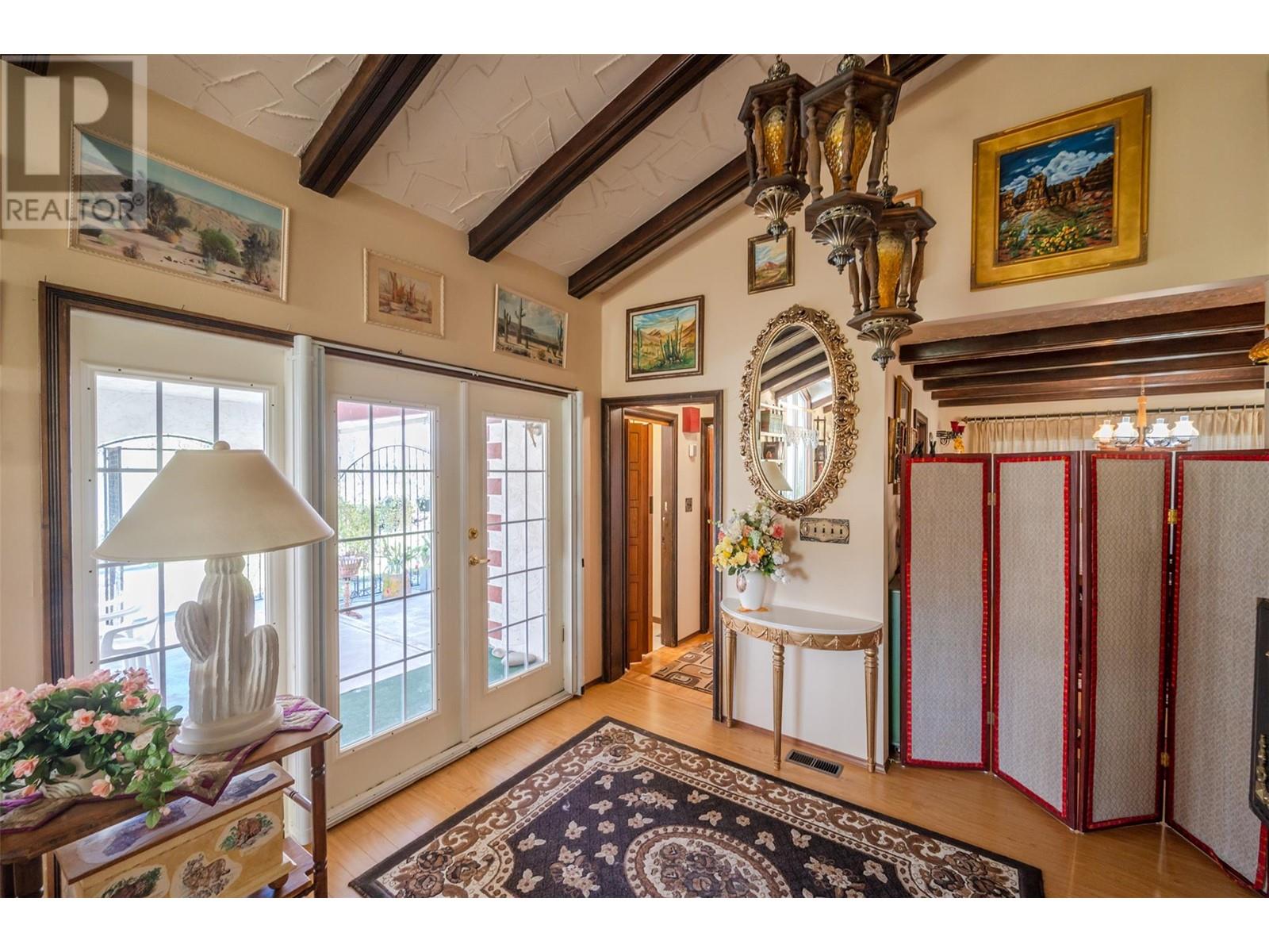 1209 LAKESHORE Drive, Osoyoos