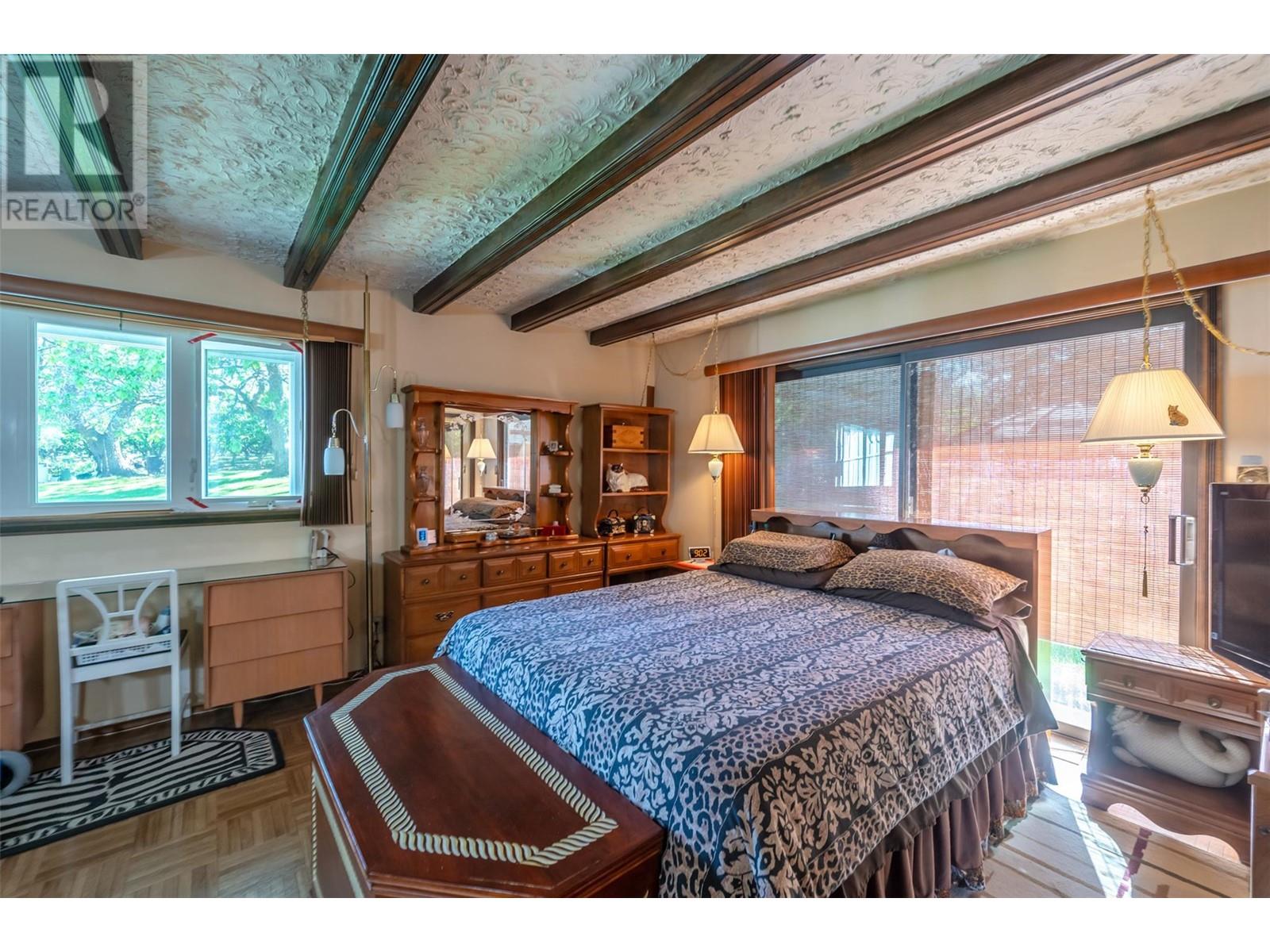 1209 LAKESHORE Drive, Osoyoos