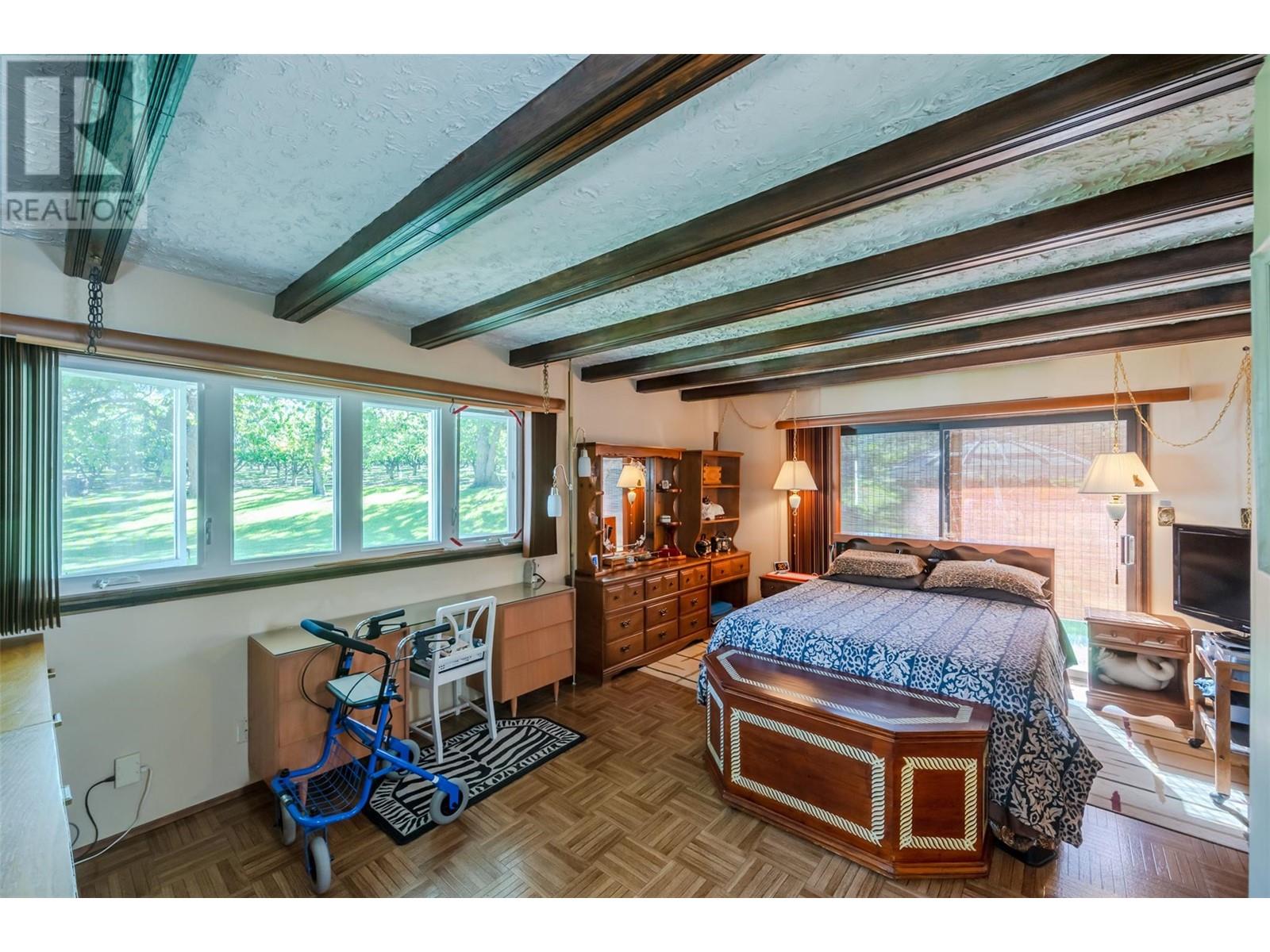 1209 LAKESHORE Drive, Osoyoos