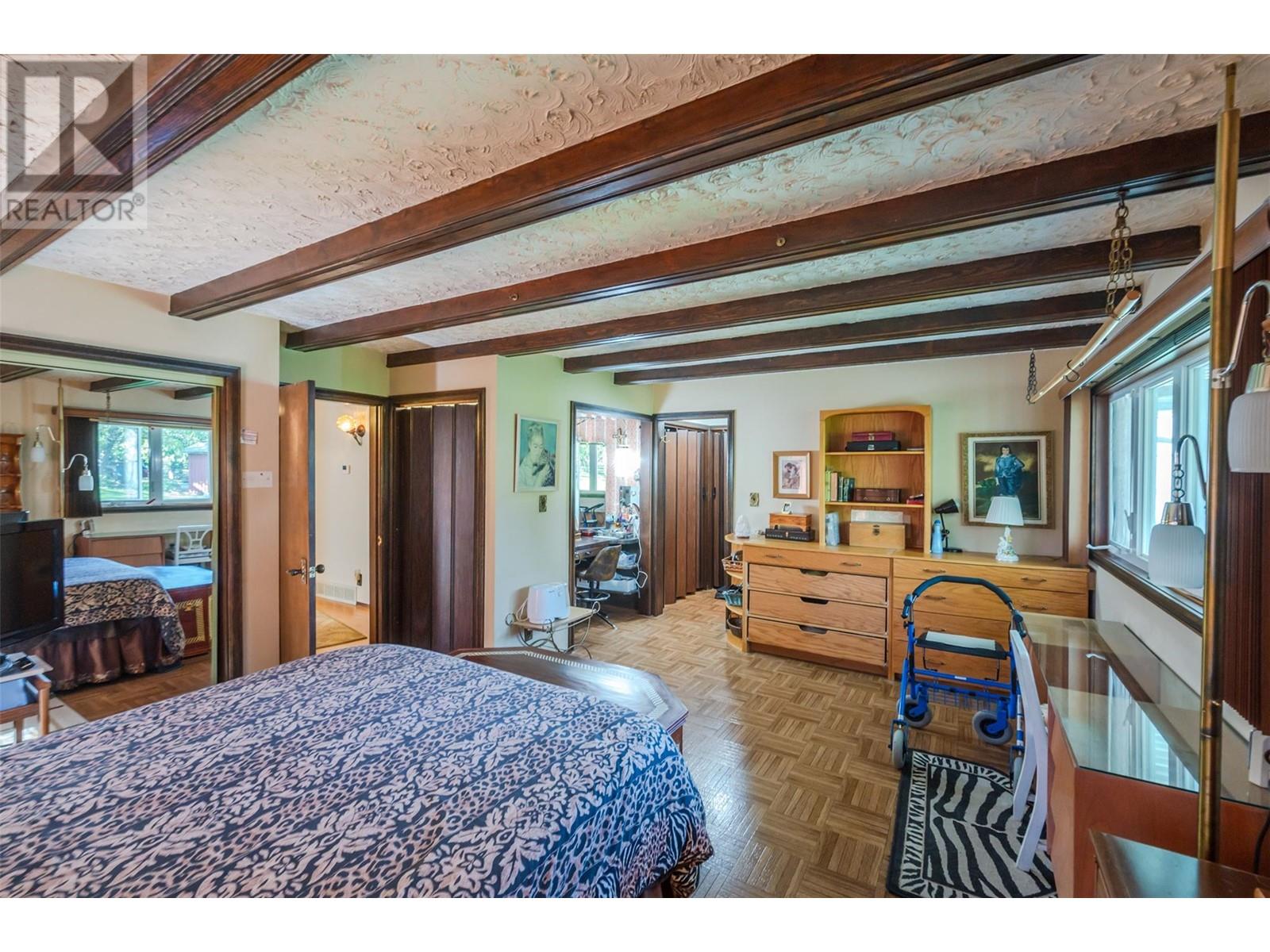 1209 LAKESHORE Drive, Osoyoos