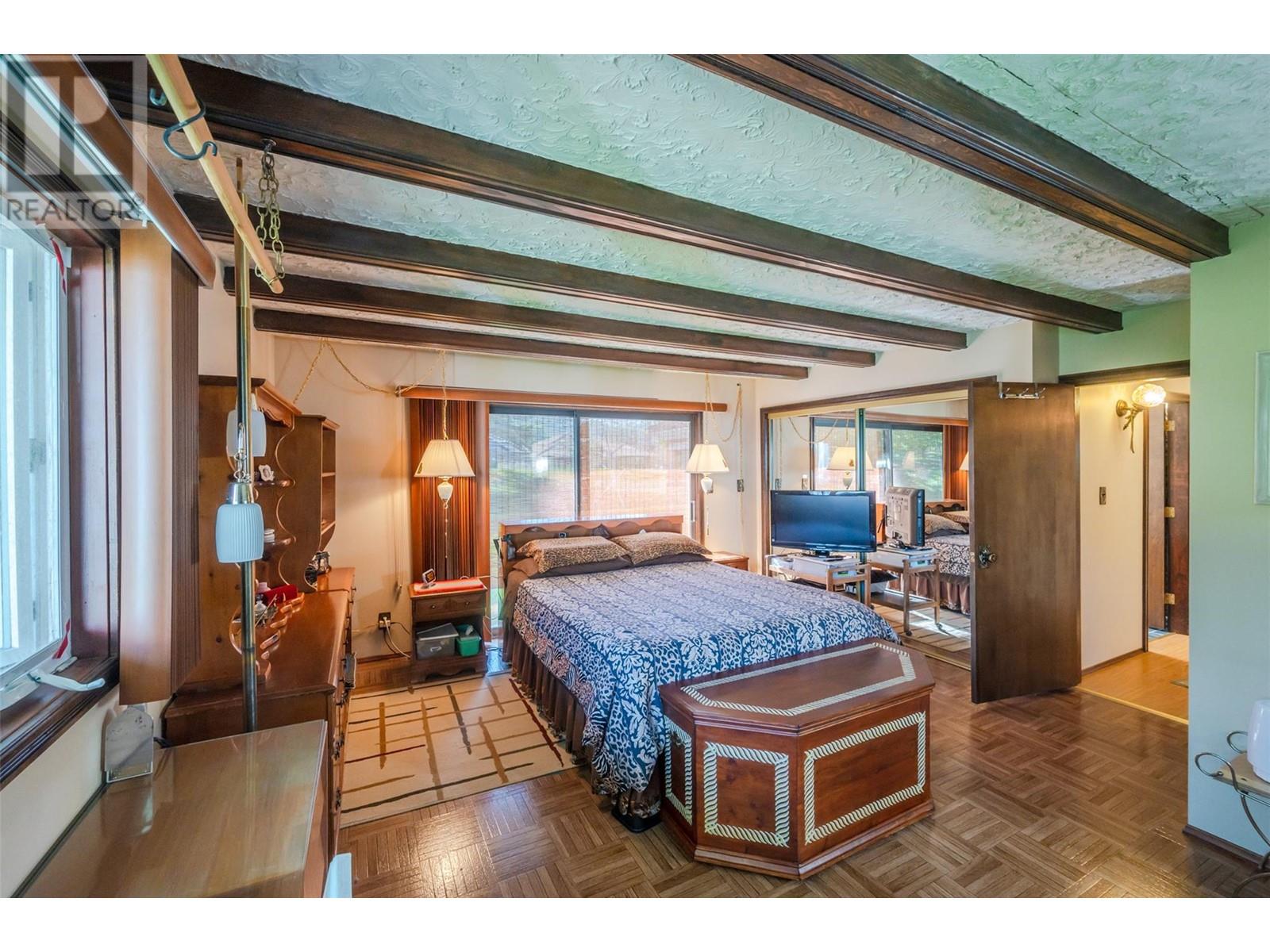 1209 LAKESHORE Drive, Osoyoos