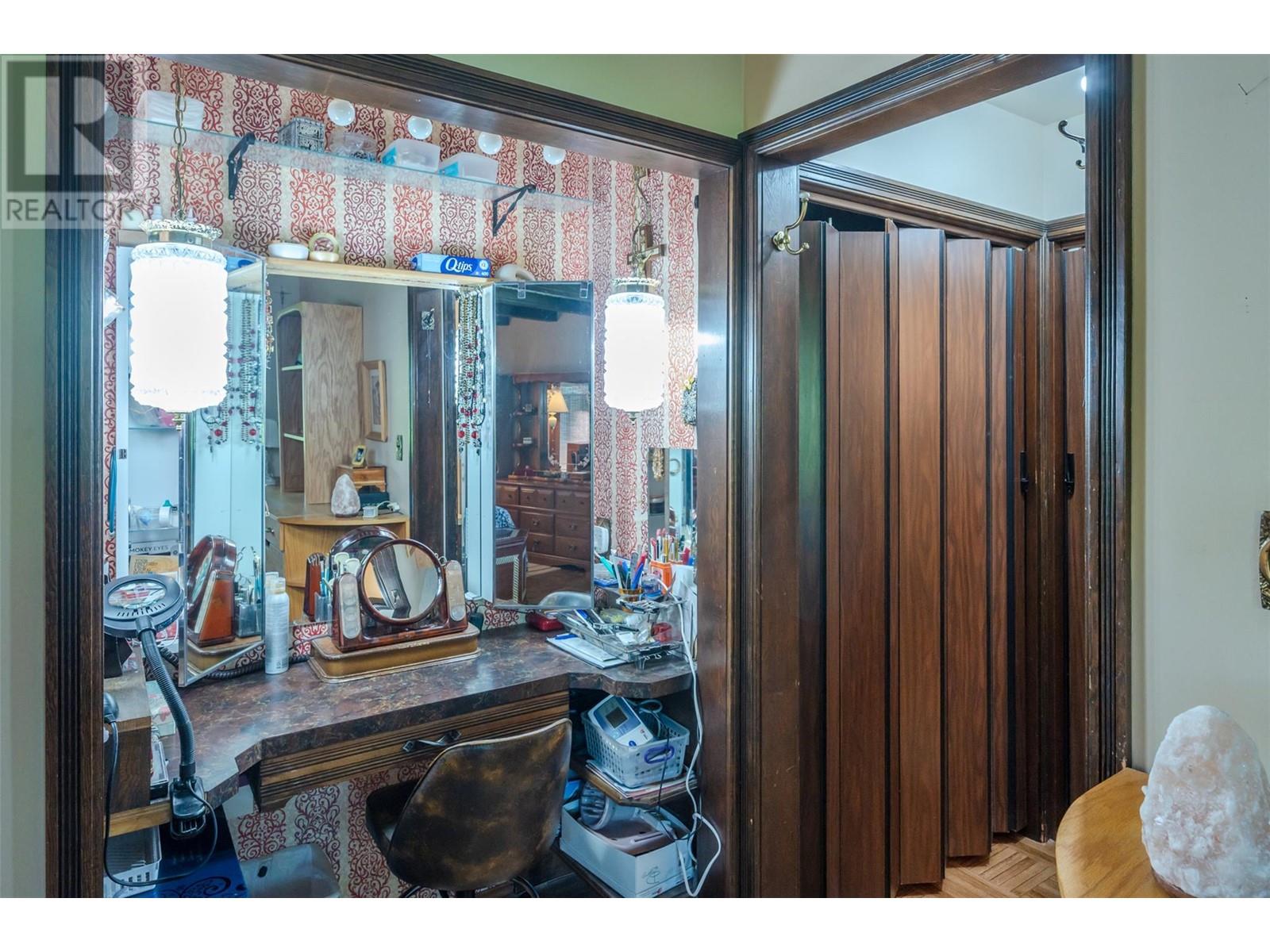 1209 LAKESHORE Drive, Osoyoos