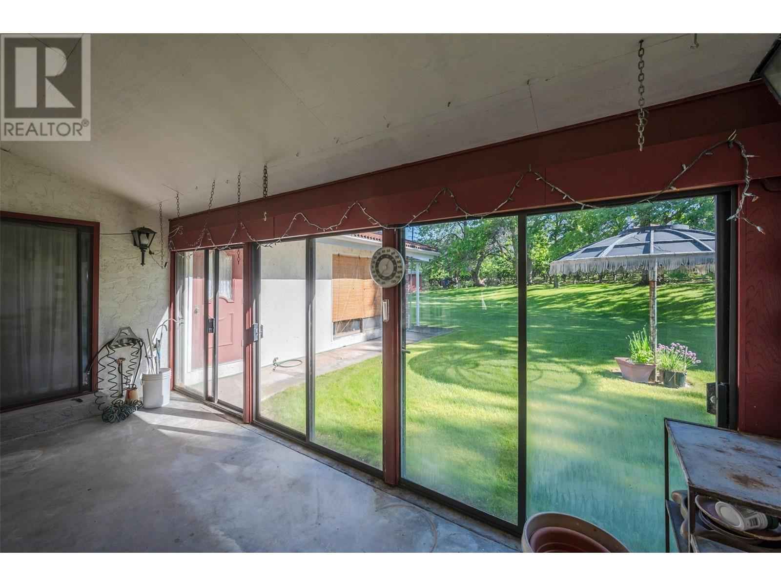 1209 LAKESHORE Drive, Osoyoos