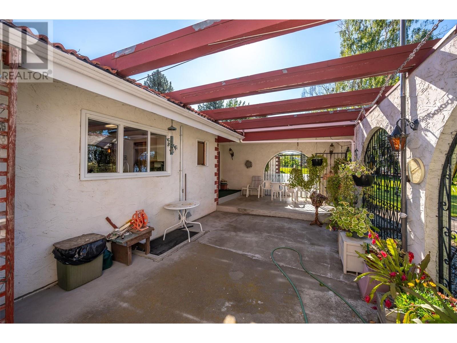 1209 LAKESHORE Drive, Osoyoos