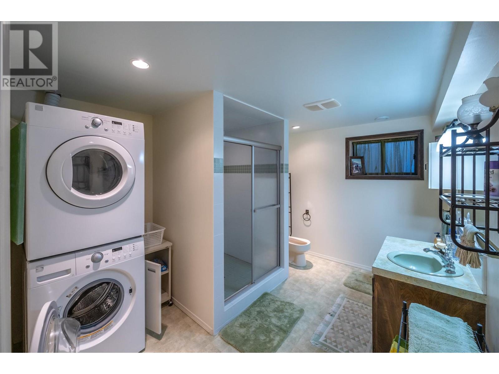 1209 LAKESHORE Drive, Osoyoos