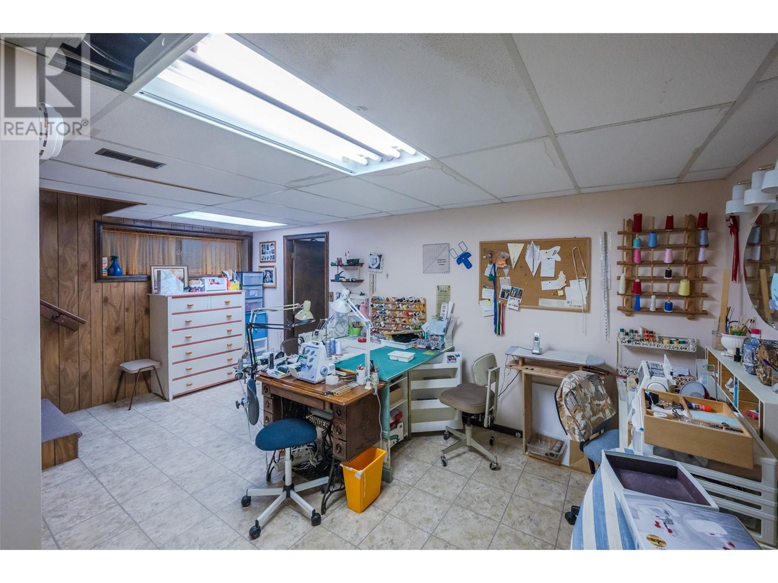 1209 LAKESHORE Drive, Osoyoos