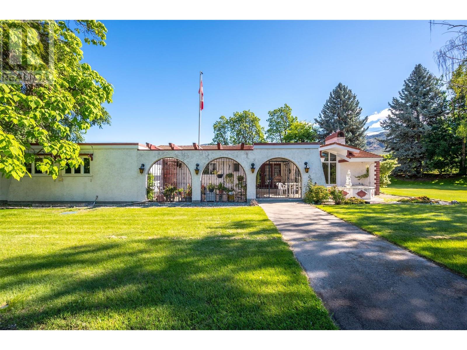 1209 LAKESHORE Drive, Osoyoos